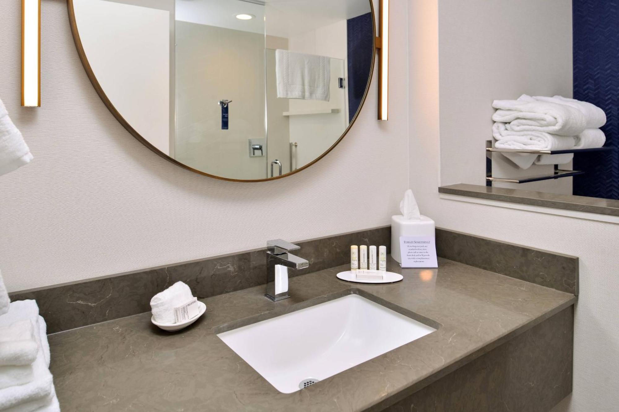 Fairfield Inn & Suites By Marriott Кантон Экстерьер фото